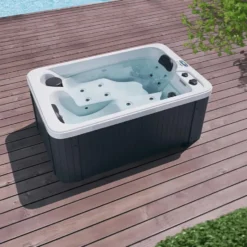 Buitenwhirlpool HORIZON PURE - 175 x 115 cm voor 2 personen