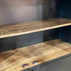 Cavetown Buffetkast industrieel Trevor zwart/ houten planken - 45x140x185 cm