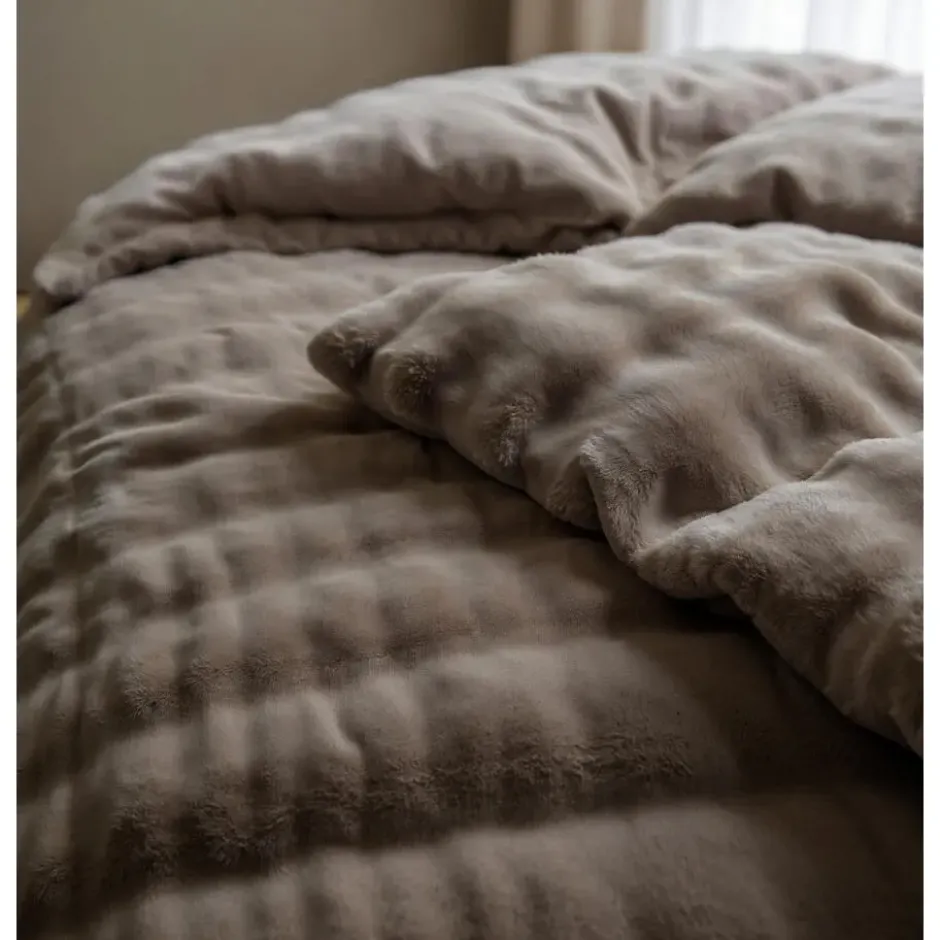 Dekbedovertrek 200x220 – Pompom Design & Warm Flanel Fleece - Taupe