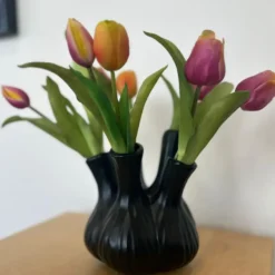 DK Design vaas Aglio - tulpenvaas - mat zwart - D17 x H20 cm