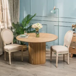 Eettafel voor 6 personen van massief grenen D120