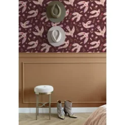 ESTAhome behang bloemen en vogels aubergine paars - 50 x 900 cm