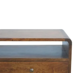 Gebogen Kastanje Sidetable met Open Sleuf