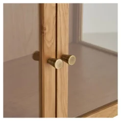 Hioshop Vigga vitrinekast 2 glazen deuren- 2 planken eik