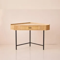 Hoekbureau van hout en metaal met 1 lade
