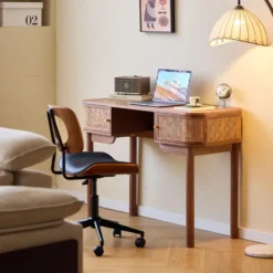 Houten Bureau met 2 Deuren