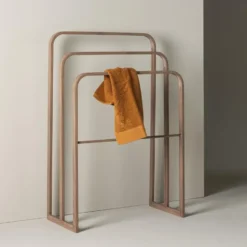 Nest living Bjarne Metalen Kledingrek Bruin