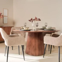 Nest of Nora Ronde eettafel Nala - mangohout Ø150 cm - Lichtbruin