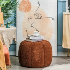 Poef met terracotta krullen en houten basis