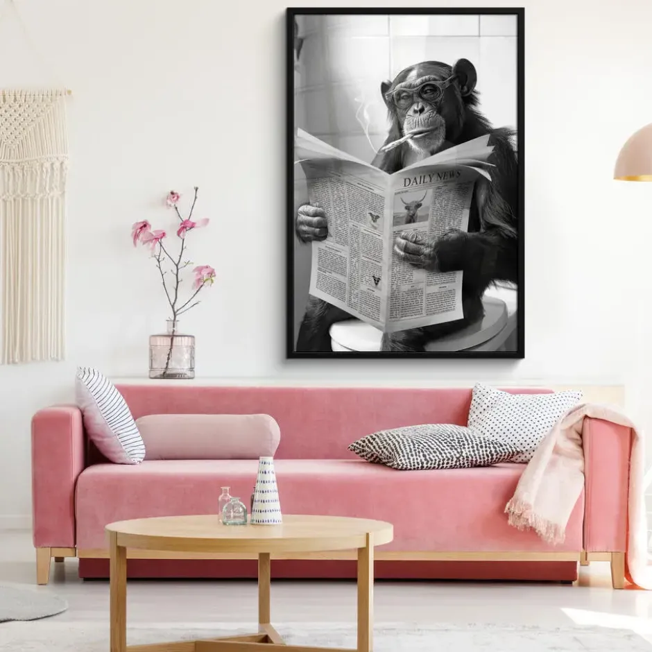 Poster met lijst 80x120 cm Aap - WC - Krant - Zwart wit - Humor