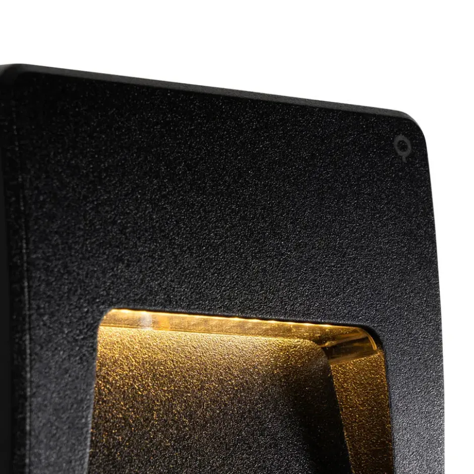 Qazqa wandlamp gem zwart geïntegreerde led