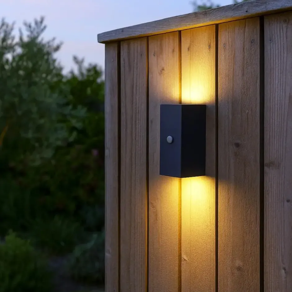 Qazqa wandlamp met bewegingssensor baleno zwart gu10