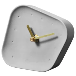 QUVIO Tafelklok beton asymmetrisch met gouden wijzers - Grijs