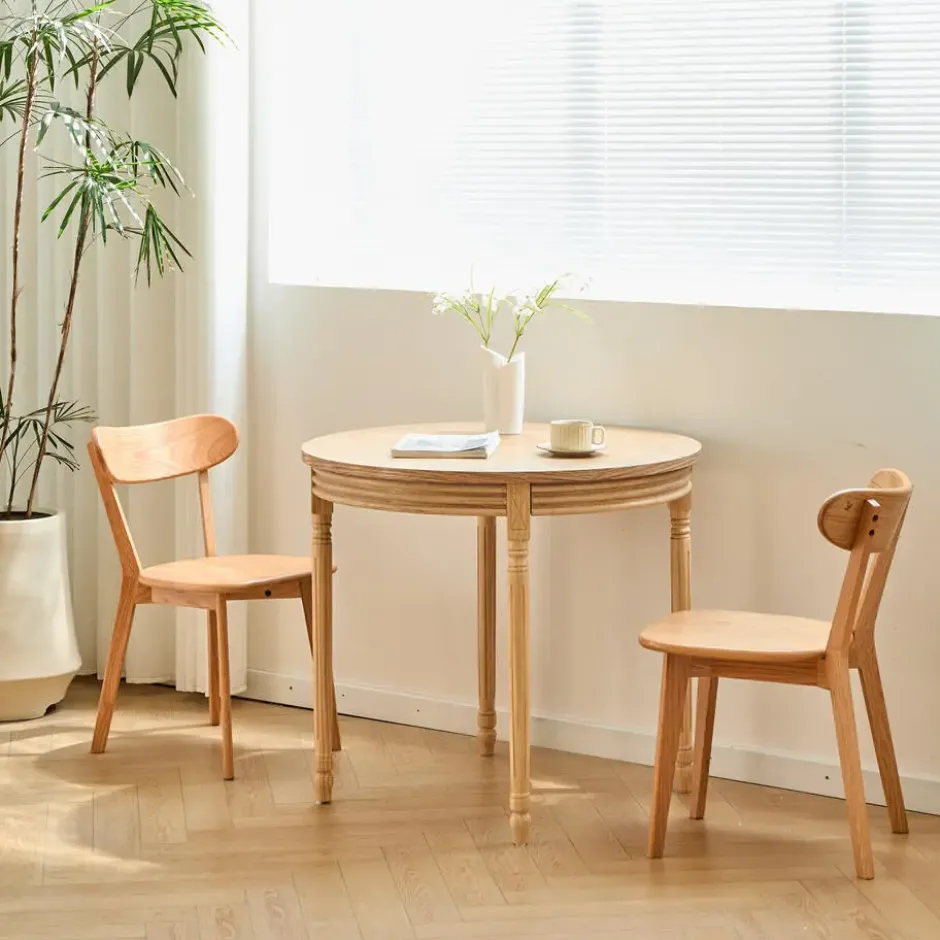 Ronde eettafel voor 4 personen in dennenhout