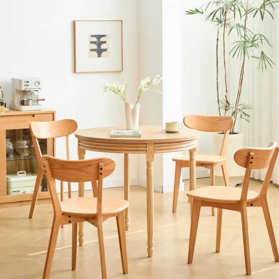 Ronde eettafel voor 4 personen in dennenhout