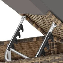 Set van 2 Aluminium Rotan Ligstoelen - Natuur - Inclusief Bijzettafel Hoes