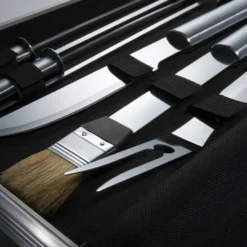tectake Roosterbestek van roestvrij staal, 18-delig, met aluminium koffer