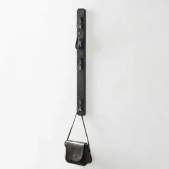 Verticale wandkapstok - met 3 haken - 6x67 cm - zwart