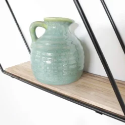 Zwart metalen wandrek met 3 houten plankjes - Zeshoek diagonaal